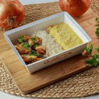 Cubos de Sobrecoxa com Arroz e Creme de Milho
